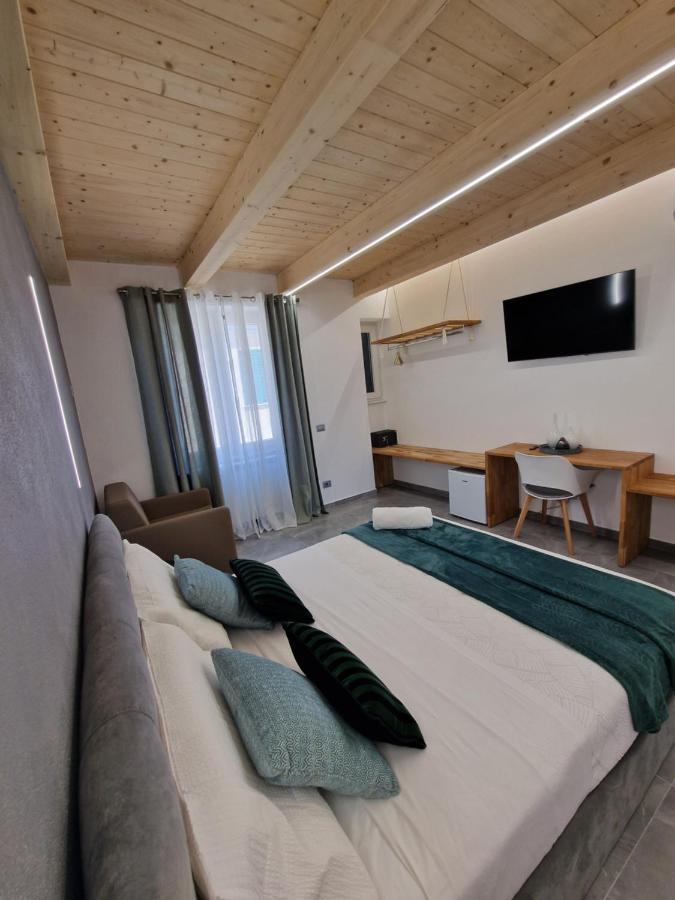 Marla Rooms La Spezia Esterno foto