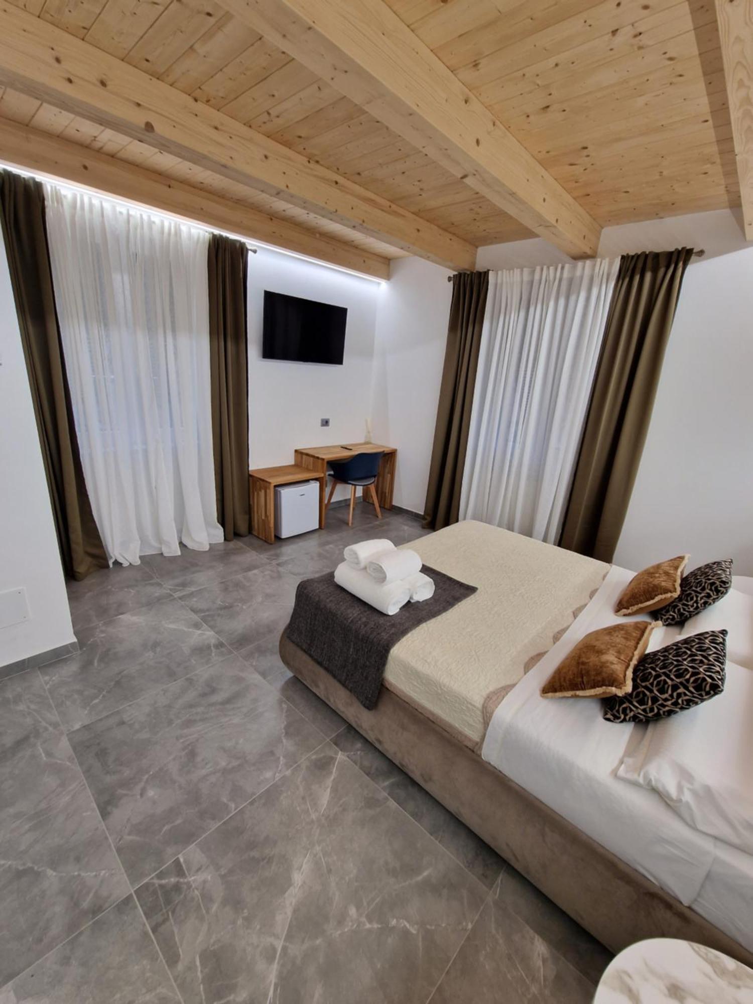 Marla Rooms La Spezia Esterno foto