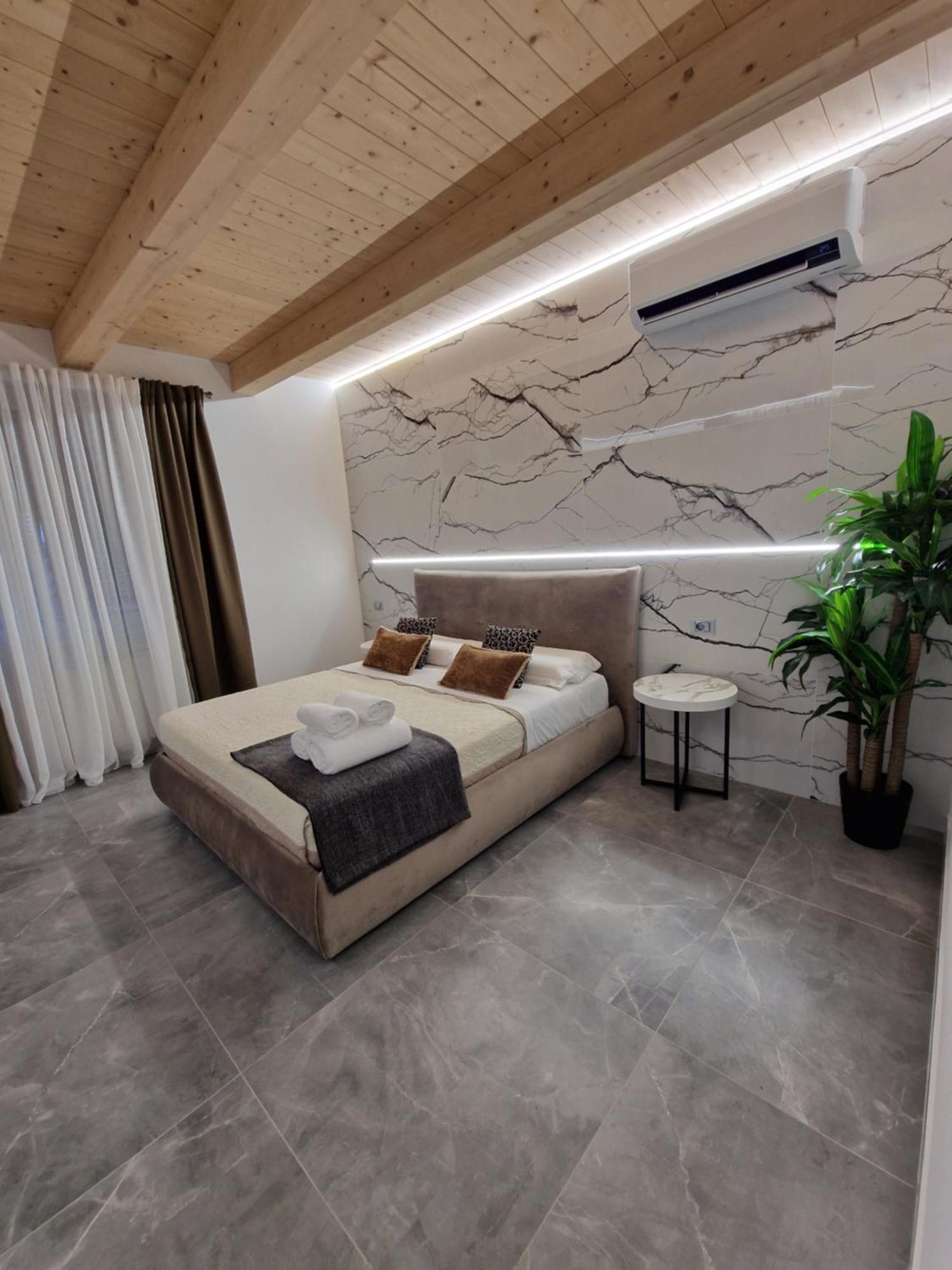 Marla Rooms La Spezia Esterno foto